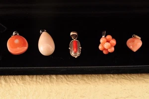 Japan Antique Coral Carved 5 items Pendant (66.0ct) Certificate Japanese motif. - Picture 1 of 19