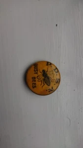 Vintage PDSA Busy Bee Yellow Button Badge Animal Vet Charity - Picture 1 of 3