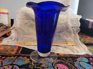 Beautiful Cobalt Blue With Clear Bottom Fluted Art Glass Vase With Ruffled Edge - Picture 1 of 15