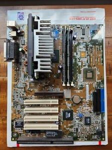 Vintage Asus P2B-VT Motherboard Combo (Intel Pentium III @ 650MHz CPU,256MB Ram) - Picture 1 of 16