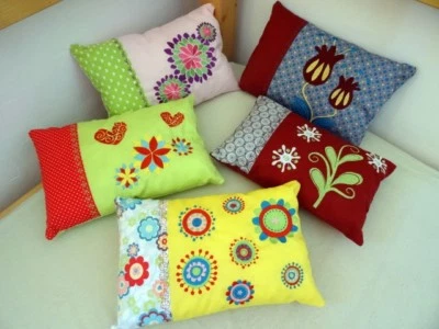 Namenskissen Blumen kleines Kissen mit Name - Bild 1 von 2