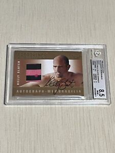 BGS 8.5 2009 LEAF SPORTKINGS /10 GOLD KELLY SLATER AUTOGRAPHED PATCH CARD POP 3