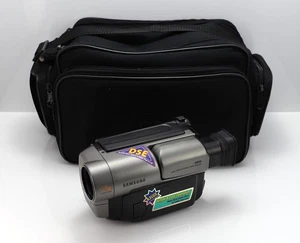 SAMSUNG VP-A20 CAMCORDER 8MM ANALOGUE VIDEO CAMERA PAL VIDEO-8 TAPE - Picture 1 of 7