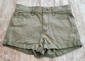 Juniors Hollister Short Shorts  High Rise Size 1 Green  - Picture 1 of 9