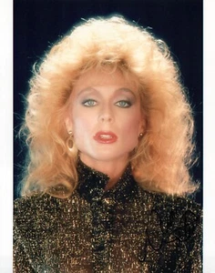 Nina Hartley porn star glamour shot autographed photo signed 8x10 #2 - Picture 1 of 3