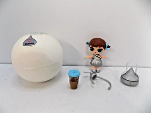 LOL Surprise Mini Sweets Doll Kisses Hershey - Picture 1 of 3