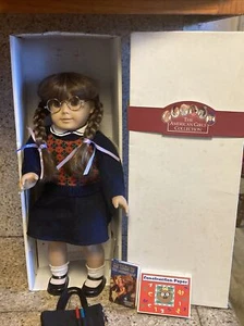 1991-92? American Girl Molly Doll & Book WHITE Box Pleasant Co - Picture 1 of 12
