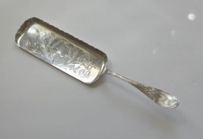 Briciola da tavolo incisa in argento sterling XIX secolo Tiffany & Co. - Immagine 1 di 4