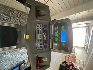 Avanti AT585°02 Treadmill with manuals. - Picture 1 of 5