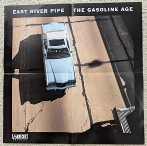 POSTER PROMOZIONALE EAST RIVER PIPE L'ERA DELLA BENZINA 1999 - Foto 1 di 1
