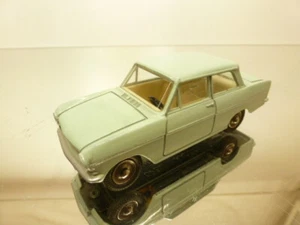 DINKY TOYS FRANCE 540 OPEL KADETT - PALE GREEN 1:43 - GOOD CONDITION - 416 - Picture 1 of 8
