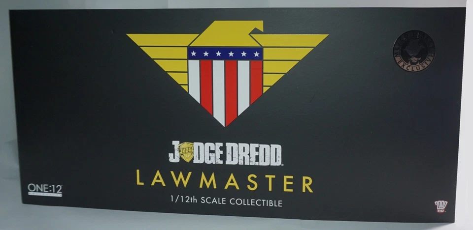 Mezco Toyz One 12 Judge Dredd and Lawmaster BLACK and WHITE mib new rare misb - Image 1 of 2