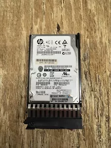 507129-003, HP 300 GB SAS 10K 2,5" HDD 597609-001 507129-003 con vassoio - Foto 1 di 1