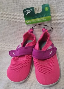 Speedo Neon Pink Girls Watershoes - Picture 1 of 5