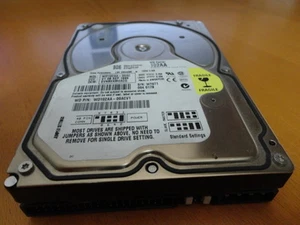 Oracle SUN LTO4 SAS HH External Tape Drive 7050426 7048974 380-1614 EB656C#700 - Afbeelding 1 van 5