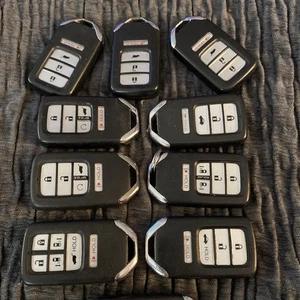 Lot Of 10 Honda Key Fobs - Picture 1 of 2