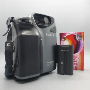 Sony Handycam CCD-SC5E Handheld Video8 Camcorder Silver Tested - Picture 1 of 10