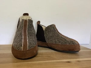 Acorn Women's Forest Wool Bootie Slippers Brown Embroidered Owl Size 8-9 ~ EUC - Picture 1 of 13