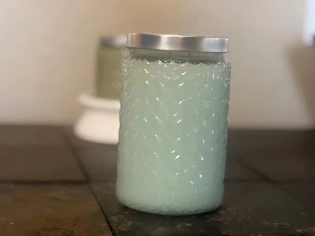 GOLD CANYON Candle CUCUMBER MELON 26 oz. Medium discontinued NEW - Image 1 of 3