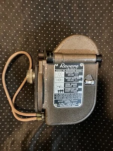 Revere Eight Model 99 Movie Camera - Untested, Sold As-Is (Great Condition) - Picture 1 of 6