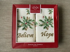 Lenox Believe & Hope Asciugamani con Punta da Dito Natalizia, Set di 2 - Foto 1 di 3