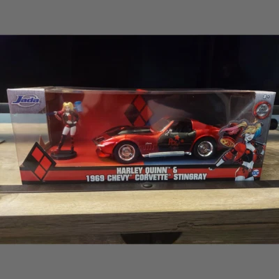 Jada Harley Quinn and 1969 Chevrolet Corvette Stingray 1/24 - Image 1 of 2
