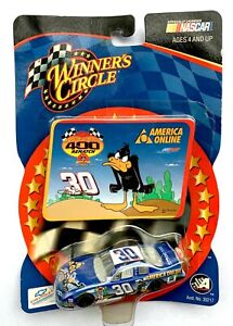 2002 NASCAR Winners Circle 15847 Jeff Green #30 Driver Sticker Looney 1:64 