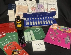 Großhandel gemischt MAKE-UP SCHÖNHEIT Nägel Schlüsselanhänger Augenbedeckung Posten von 30 STCK. - Bild 1 von 11