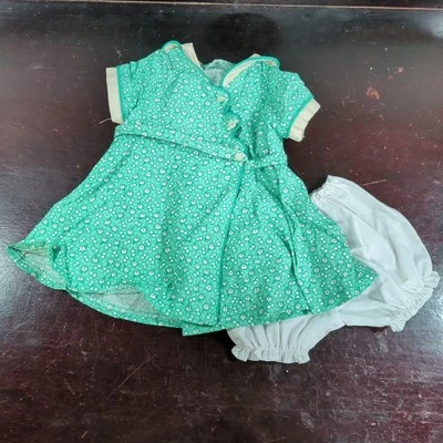 AMERICA GIRL Kit Verde Cumpleaños Conjunto Floral Envolvente VESTIDO Bloomers Histórico Foto 1 de 4