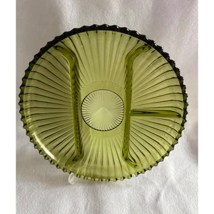 Vintage Green Indiana Glass Divided Relish Serving Tray 10" Round 4 Compartments - Picture 1 of 6