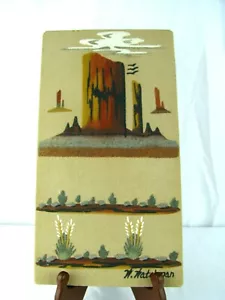 PINTURA DE ARENA Firmada W. (WALLACE) WATCHMAN Torre Navajo Diablos 13 x 6 3/4" - Imagen 1 de 3