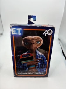 E.T. THE EXTRA-TERRESTRIAL DELUXE TELEPATHIC FIGURE NECA 40TH ANNIVERSARY #B - Picture 1 of 4