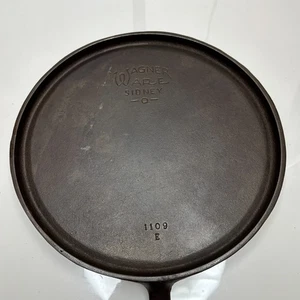 Wagner Ware Sidney -0- 1109E Vintage Antique Cast Iron Griddle Pan / Skillet - Picture 1 of 7