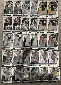 NEW YORK YANKEES - 30 Card Lot / 2025 Panini Prizm - Picture 1 of 1