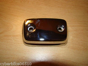 SUZUKI GS 250 - COUVERCLE CARTER CULASSE NEUF !!! REF 11190-11401 - Foto 1 di 1