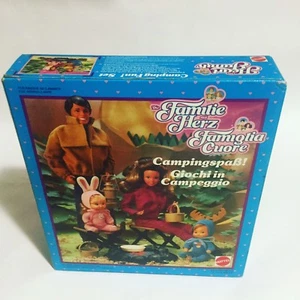Barbie La Famiglia Cuore The Heart Family La Famiglia Cuore Mattel Campeggio - Picture 1 of 1