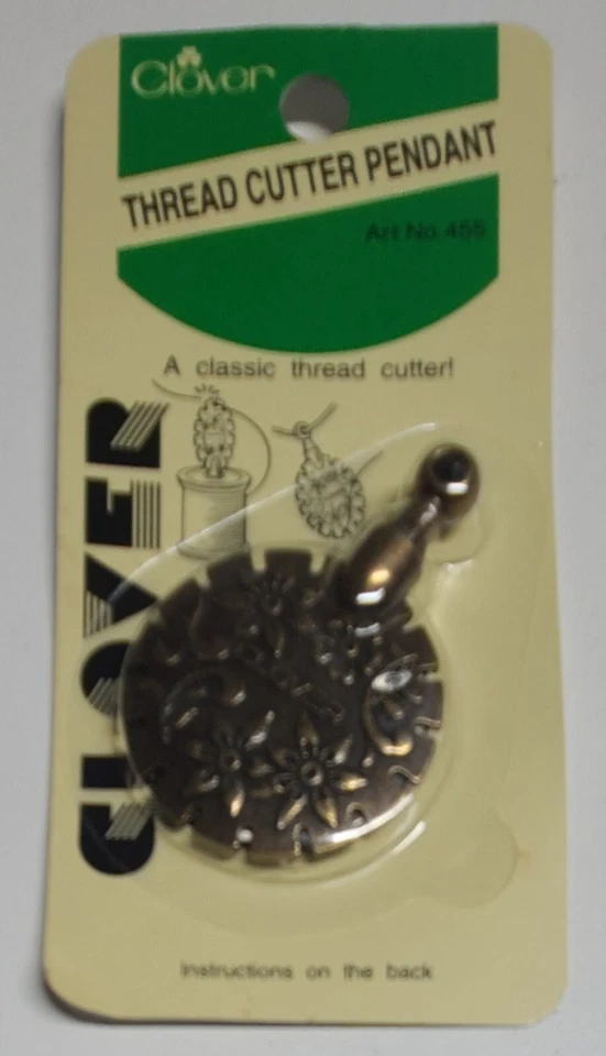 CLOVER Antique Gold Thread Cutter Pendant #455 - New and Sealed - Image 1 of 1