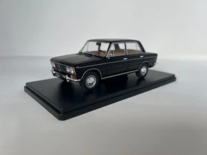 1977 Lada 1500 Black 1:24 WhiteBox VAZ 2103 Model Car Diecast - Picture 1 of 5