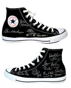 Gene Hackman & Hoosiers Cast handsignierter Converse Basketball Sneaker ASI Proof - Bild 1 von 3