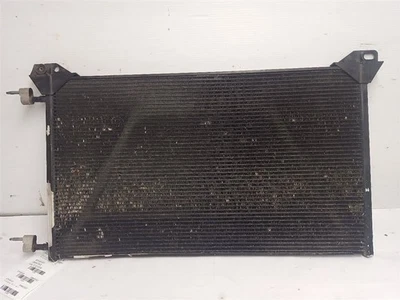 Condensador de aire acondicionado Chevrolet Suburban 1500 2007 11323307 Foto 1 de 4