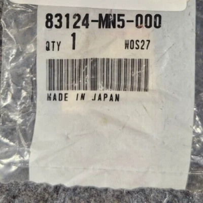 Ojal de goma OEM HONDA 83124-MN5-000 Foto 1 de 2