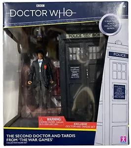 Doctor Who Second Dr&Black TARDIS from The War Games Action Figure Set New READ - Picture 1 of 9
