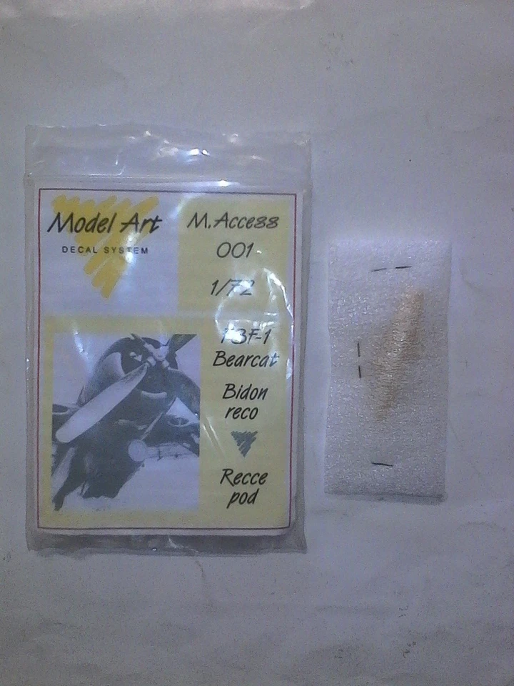 MODEL ART 1:72 KIT RESINA F8F-1 BEARCAT BIDON RECO SERBATOIO CENTRALE ART. 001 - Immagine 1 di 1