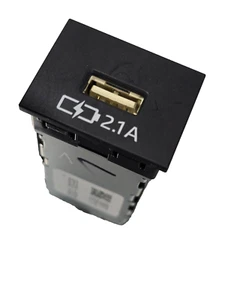2020-2021 TOYOTA COROLLA CENTER CONSOLE USB 2.1A CHARGER PORT OEM 85532-12020 - Picture 1 of 7