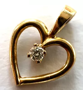 14K Solid Yellow Gold 0.05ct Natural Diamond Gorgeous Ladies Heart Pendant Charm - Picture 1 of 12