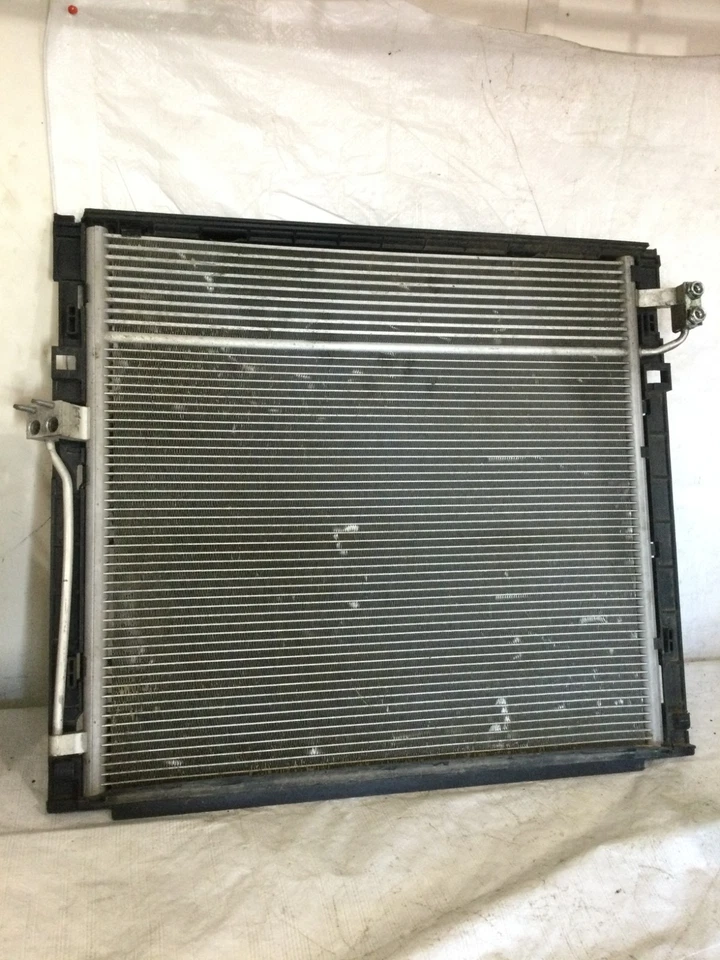 Mercedes Benz GL350 2014 3,0 L condensador de aire acondicionado OEM A0995000002 Foto 1 de 4