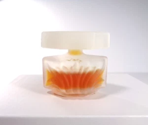 CEASARS WOMEN Extravagant Parfum Mini 1/8 fl. oz./ 4 ml. Travel Size Splash - Picture 1 of 3