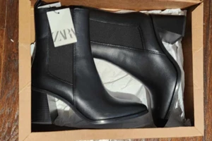 ZARA HEELED COWBOY ANKLE BOOTS ~ SIZE 37 / 6.5 ~ NEW IN THE BOX - Picture 1 of 8