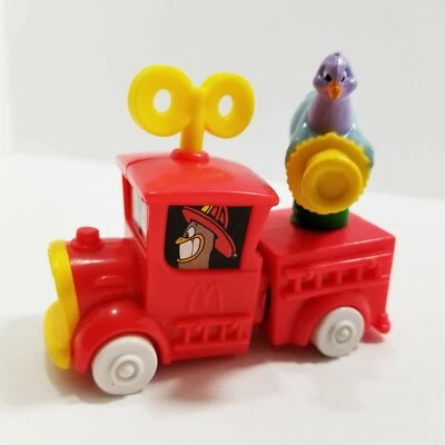 McDonald's Happy Meal 1994 Warner Bros. Tiny Toon Adventures Goodfeathers Foto 1 de 4