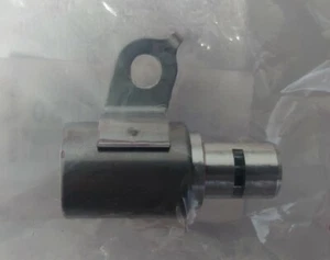 GENUINE NEW LEXUS TOYOTA SOLENOID AUTOMATIC TRANSMISSION 3 WAY 35240-50050 - Picture 1 of 3